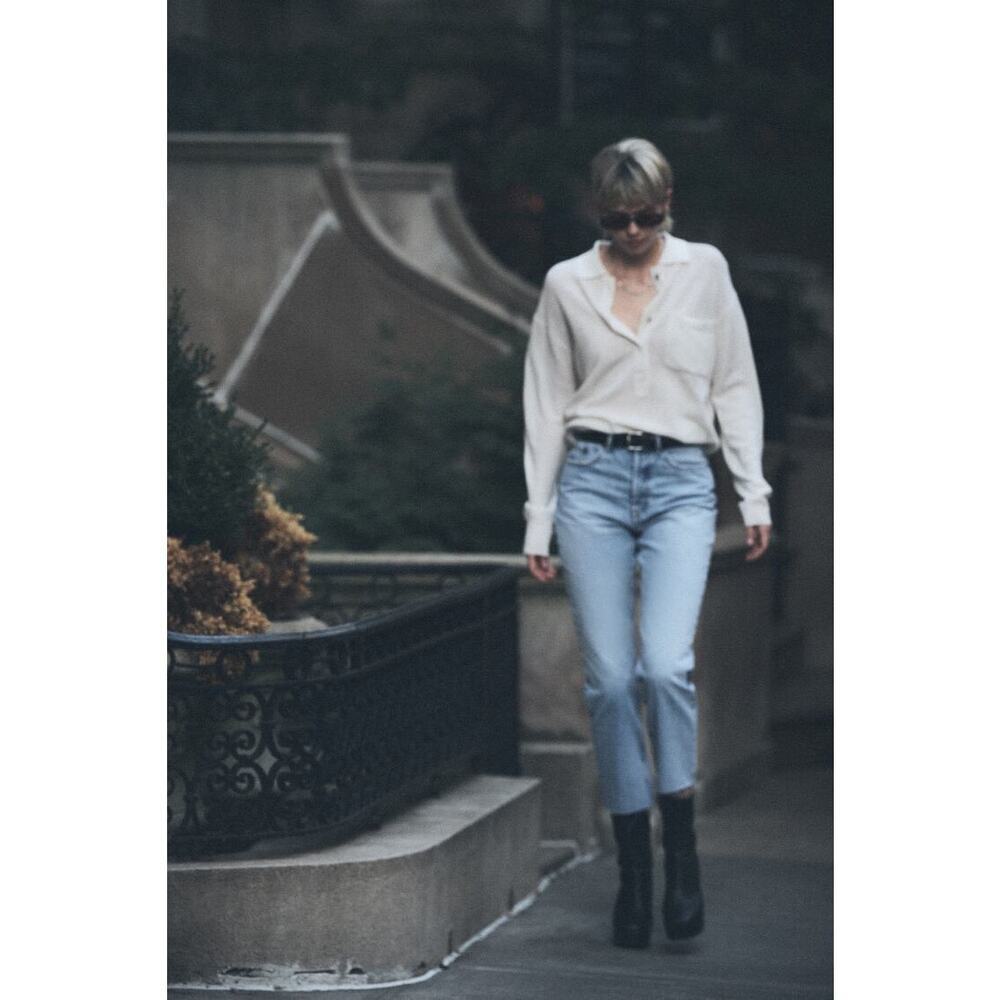 Zara Trf Straight Jeans Size 10 High Rise Ankle Length Light Blue Raw Hem